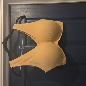 True And Co L Full sized Cup v-neck bra